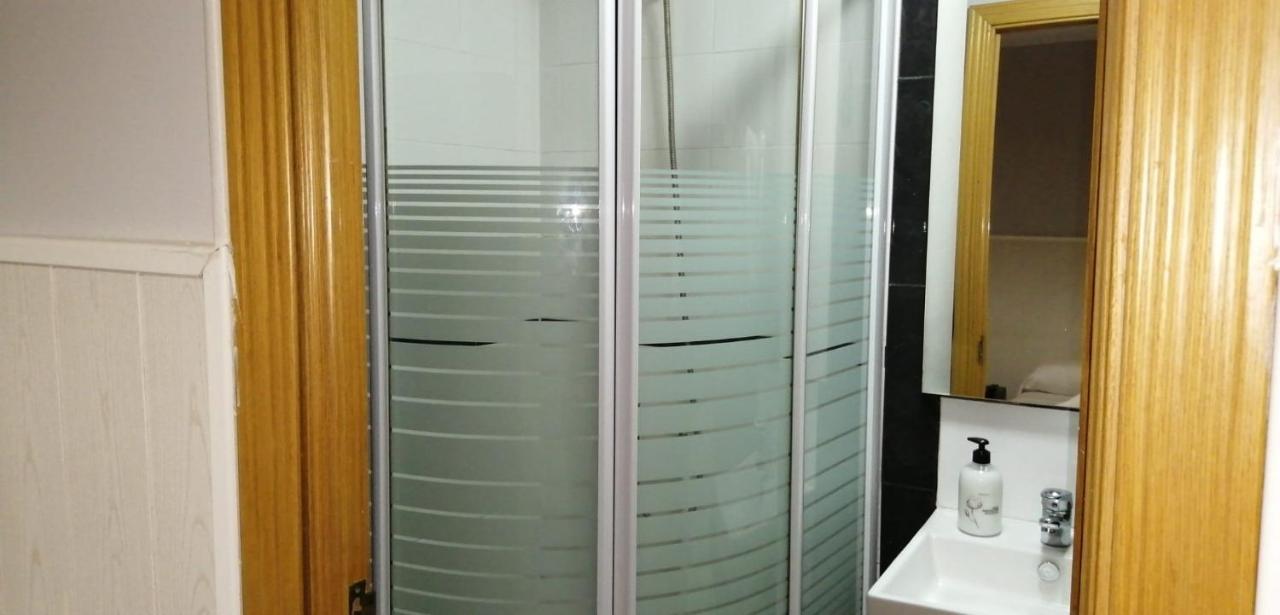 Hostal Oxum มาดริด ภายนอก รูปภาพ
